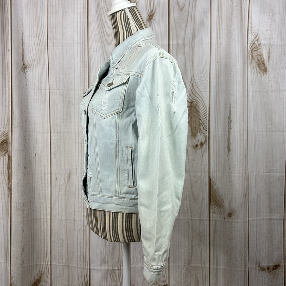 Forever 21 Denim Jacket Distressed Lightweight Trucker Jacket Blue Size Small - Picture 5 of 16
